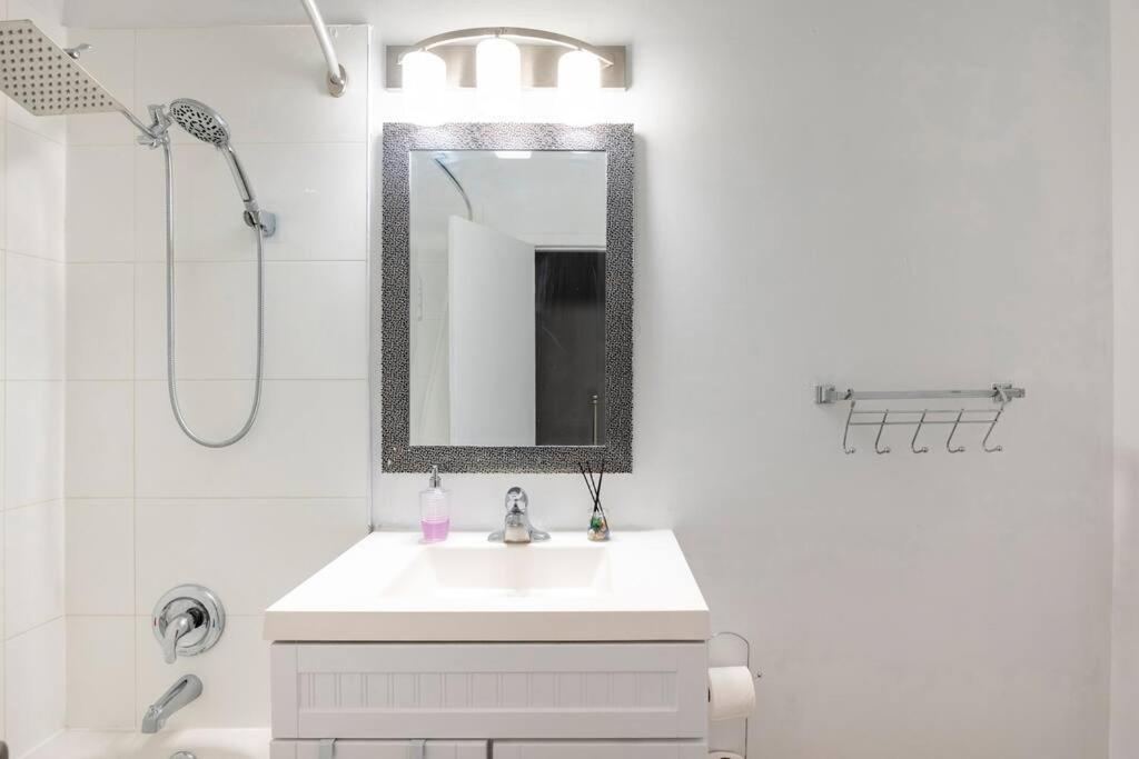 Harmony Home Near University Of ווטרלו מראה חיצוני תמונה